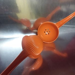 Squeezer  juicer manual hand fruit metal heavy FINAL PRICE